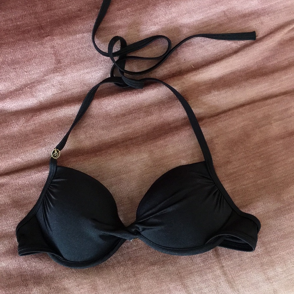 Victoria Secret bathing suit top 32B